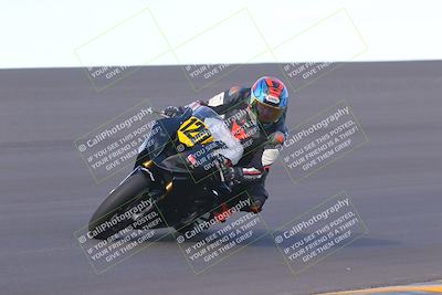 media/Sep-11-2022-SoCal Trackdays (Sun) [[81b7e951af]]/Bowl (820am)/